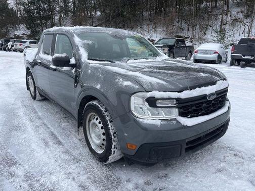 2022 Ford Maverick XL