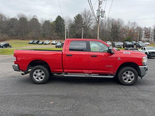 2024 RAM 2500 Big Horn Crew Cab 4x4 6'4' Box