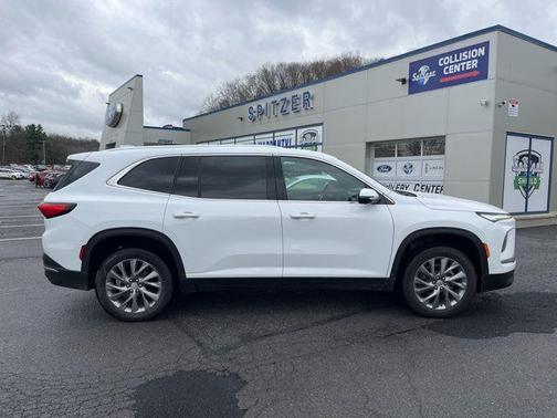 2025 Buick Enclave Preferred FWD