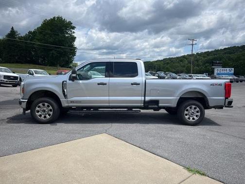 2024 Ford F-250 XLT