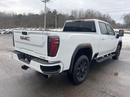 2024 GMC Sierra 3500 AT4