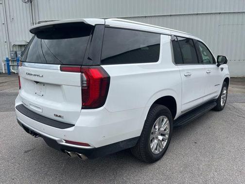 Summit White 2025 GMC Yukon XL Denali
