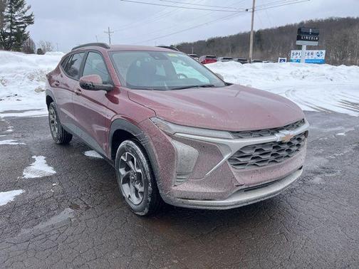 2025 Chevrolet Trax LT