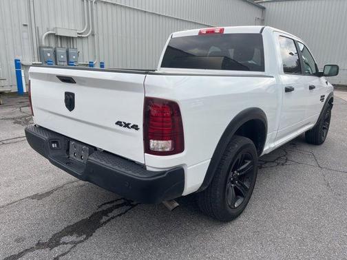 2024 RAM 1500 Classic Warlock Crew Cab 4x4 5'7' Box