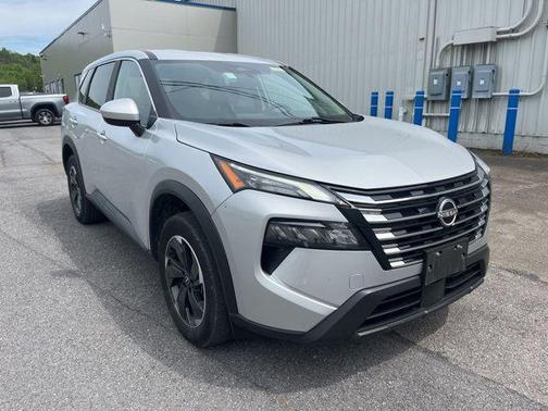 Brilliant Silver Metallic 2024 Nissan Rogue SV