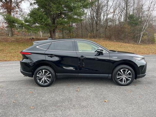 2021 Toyota Venza LE