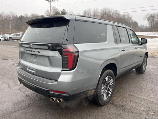 2025 Chevrolet Suburban 4WD Z71