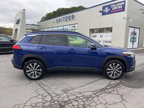 2023 Toyota Corolla Cross XLE