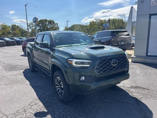 2022 Toyota Tacoma TRD Sport