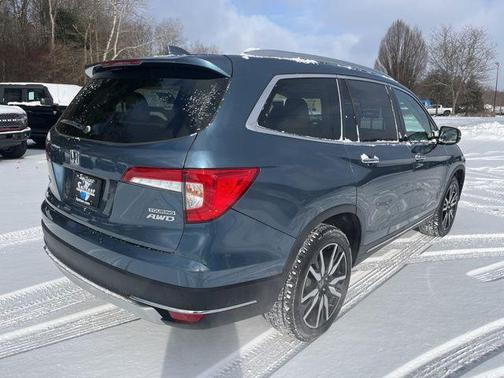 2021 Honda Pilot Touring 8-Passenger