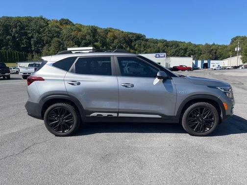 2022 Kia Seltos Nightfall Edition