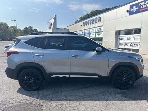 2022 Kia Seltos Nightfall Edition