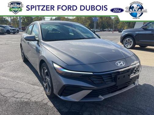 2025 Hyundai ELANTRA SEL