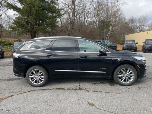 2023 Buick Enclave Avenir AWD