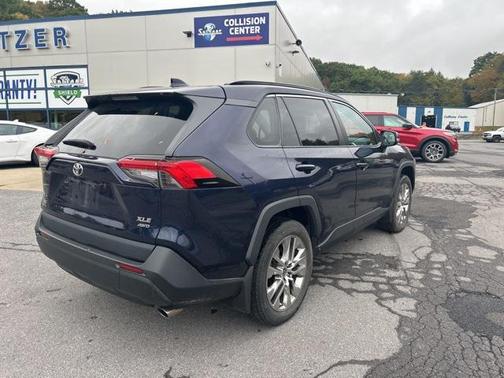 2021 Toyota RAV4 XLE Premium