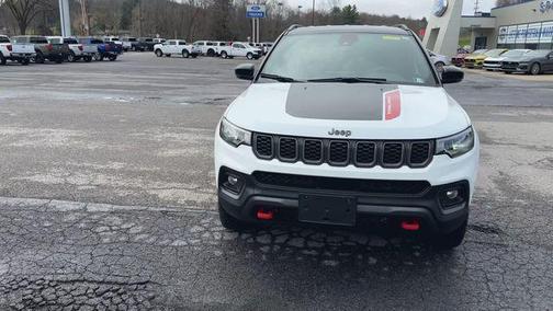 2025 Jeep Compass Trailhawk