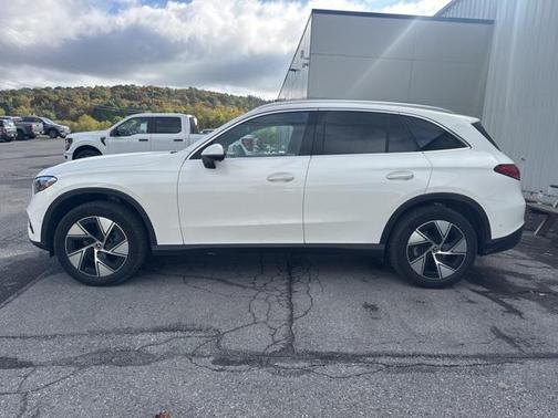 2024 Mercedes-Benz GLC 300 4MATIC