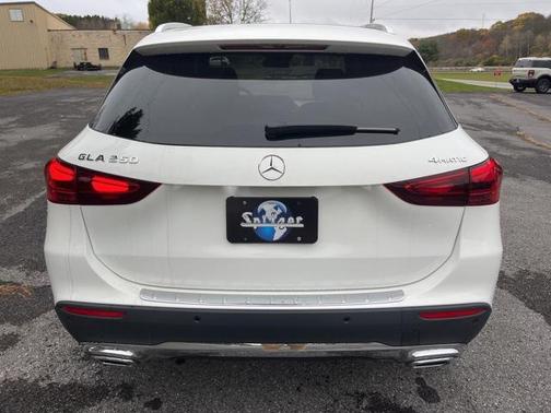 2025 Mercedes-Benz GLA 250 4MATIC