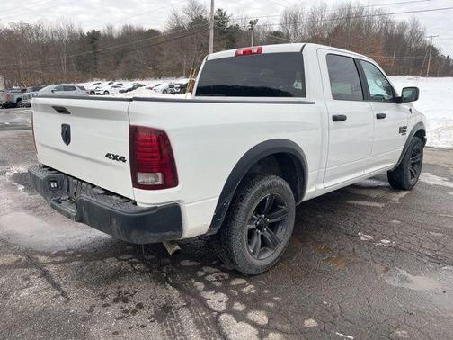 2024 RAM 1500 Classic Warlock Crew Cab 4x4 5'7' Box