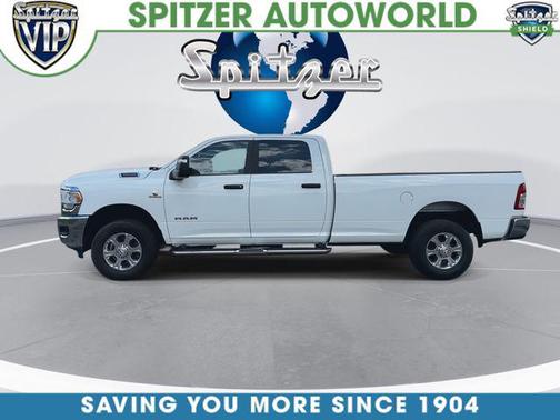Bright White Clearcoat 2024 RAM 3500 Big Horn Crew Cab 4x4 8' Box