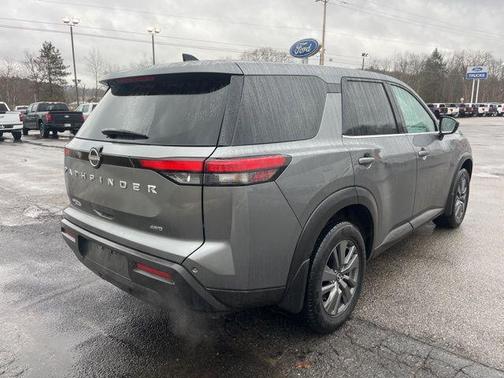 2023 Nissan Pathfinder S 4WD
