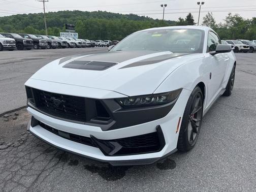 2025 Ford Mustang Dark Horse Fastback