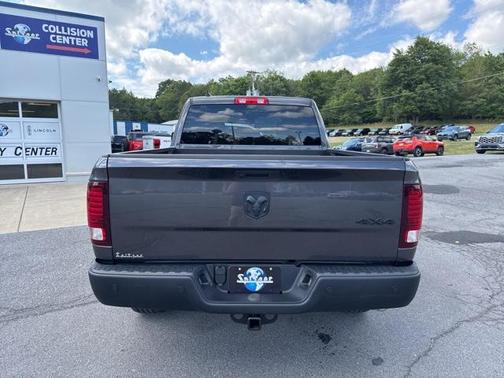 2022 RAM 1500 Classic Warlock Quad Cab 4x4 6'4' Box