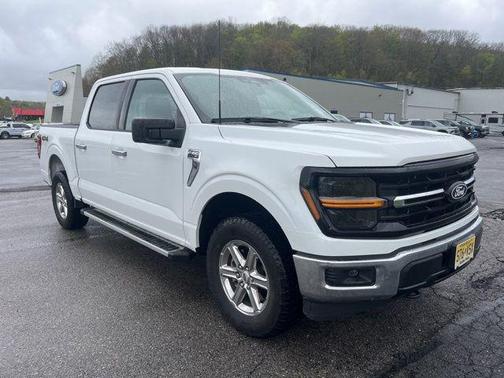 OXFORD WHITE 2025 Ford F-150 XLT