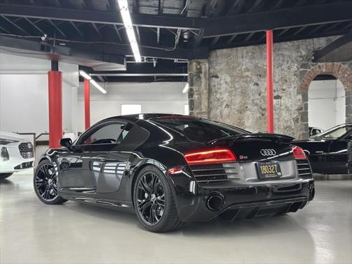 2014 Audi R8 5.2 plus