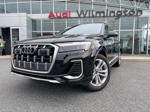 2025 Audi Q7 55 Premium Plus