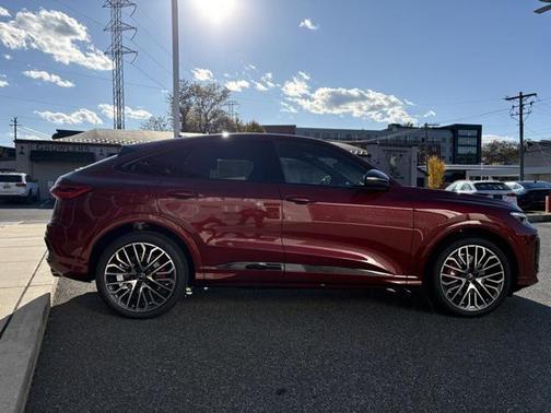 2025 Audi SQ5 3.0T Premium Plus