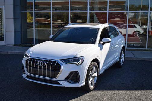 2024 Audi Q3 45 S line Premium Plus