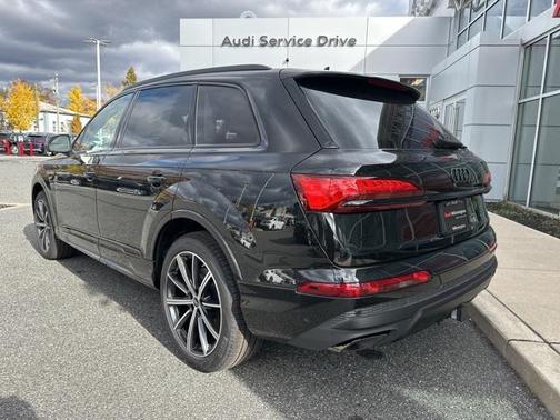 2026 Audi Q7 45 Premium Plus