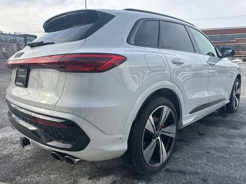 2025 Audi SQ5 3.0T Premium Plus