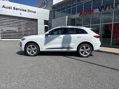 2025 Audi Q5 Premium Plus TFSI quattro S tronic