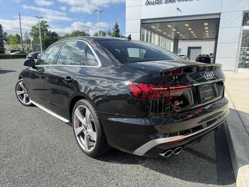 2023 Audi S4 Premium Plus TFSI quattro Tiptronic
