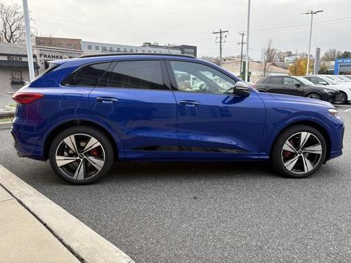 2025 Audi SQ5 3.0T Premium Plus