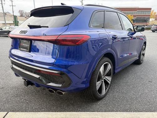 2025 Audi SQ5 3.0T Premium Plus