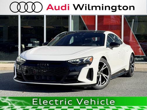2022 Audi e-tron GT Premium Plus