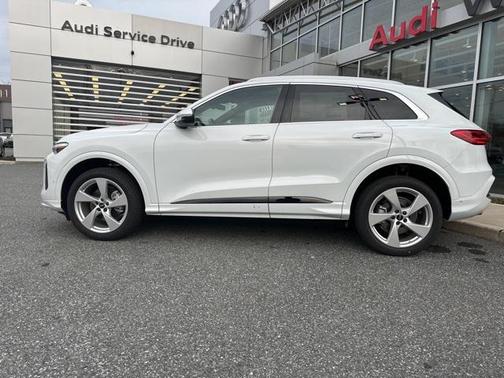 2025 Audi Q5 Premium Plus TFSI quattro S tronic