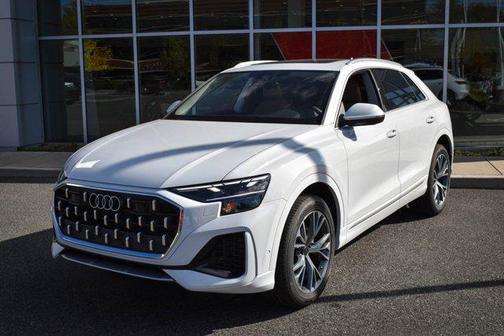 2025 Audi Q8 55 Premium Plus