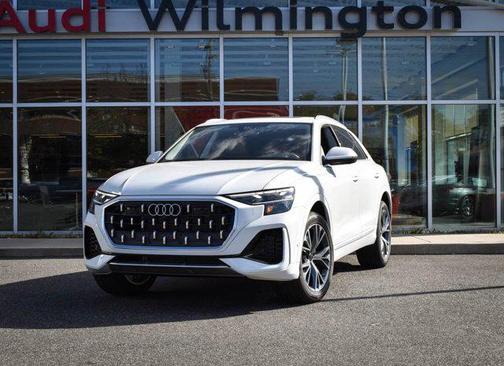 2025 Audi Q8 55 Premium Plus