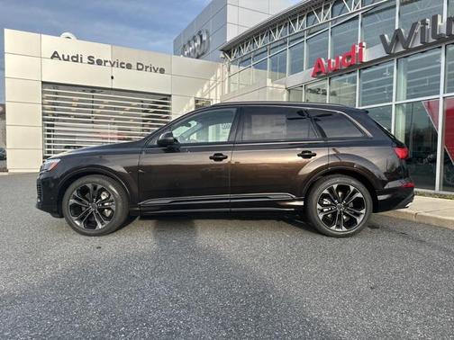2026 Audi Q7 55 Premium Plus
