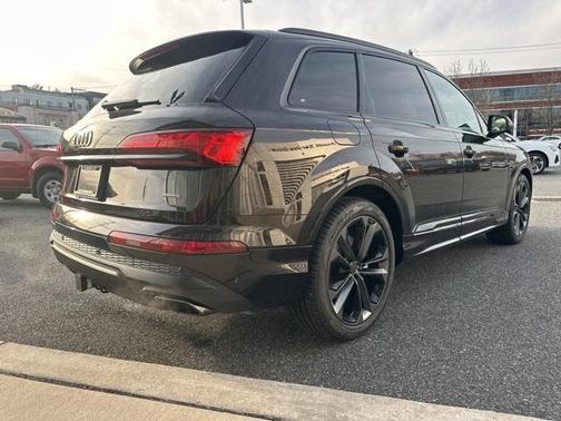2026 Audi Q7 55 Premium Plus
