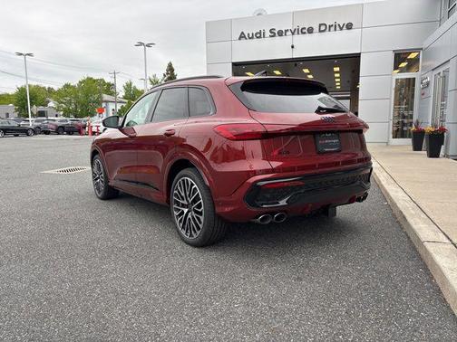 Grenadine Red Metallic 2026 Audi SQ5 3.0T Premium Plus