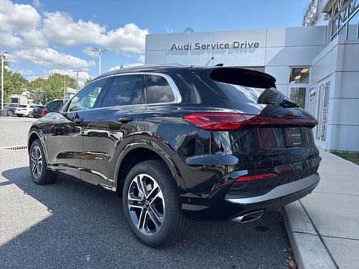 2025 Audi Q5 Premium Plus