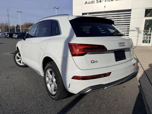 2023 Audi Q5 40 Premium