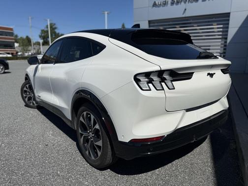 2021 Ford Mustang Mach-E Premium