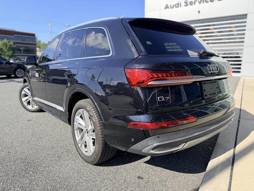 2021 Audi Q7 45 Premium Plus