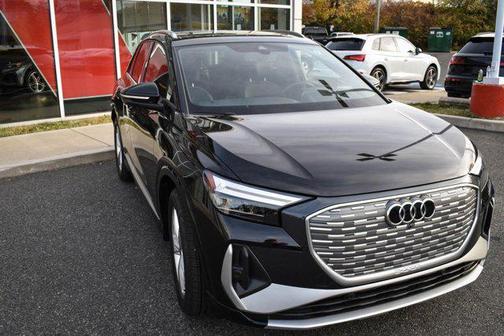 2024 Audi Q4 e-tron Premium 55 quattro